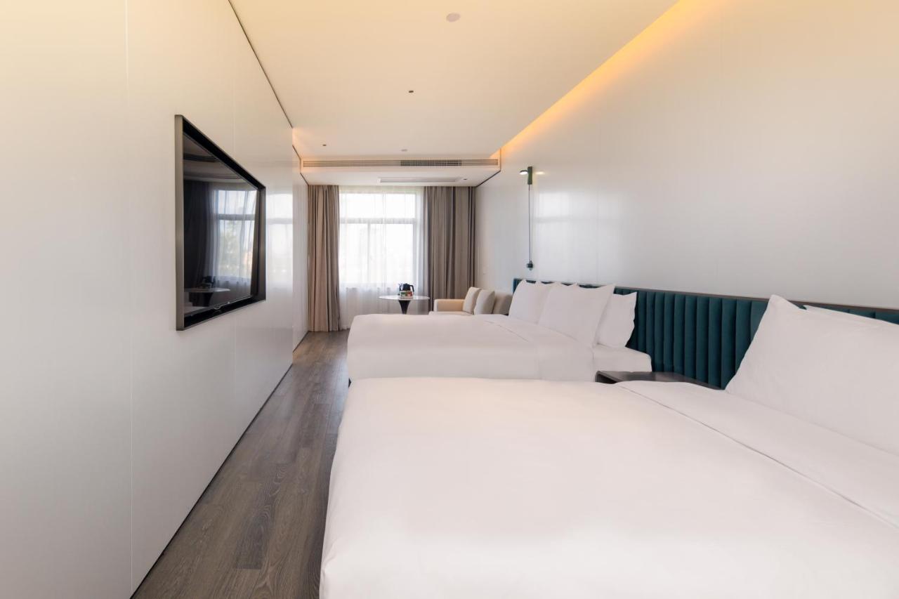Autoongo Bund Shanghai