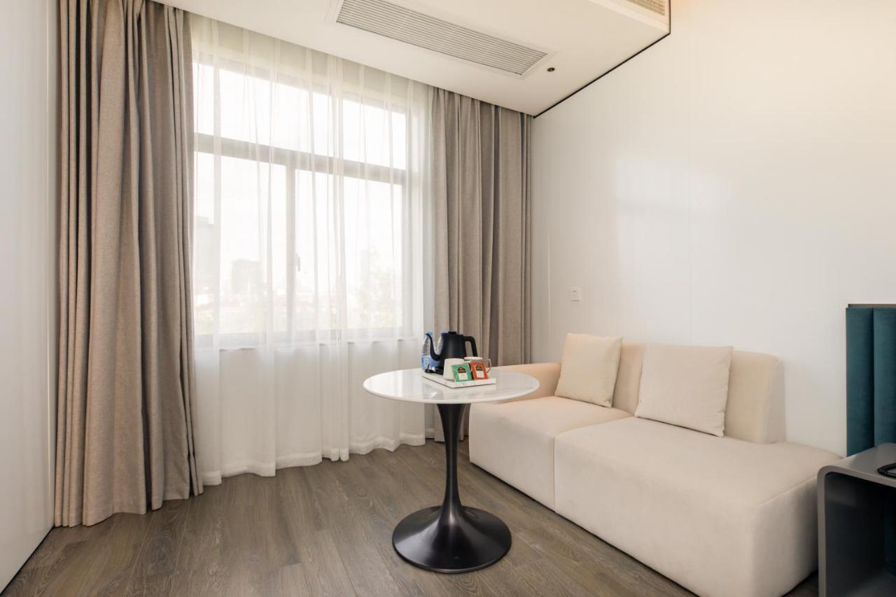 Autoongo Bund Hotel 3*